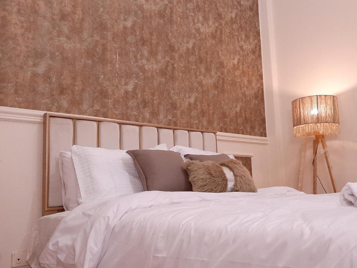 Royal Apartment In Talaat Harb Downtown 开罗 外观 照片