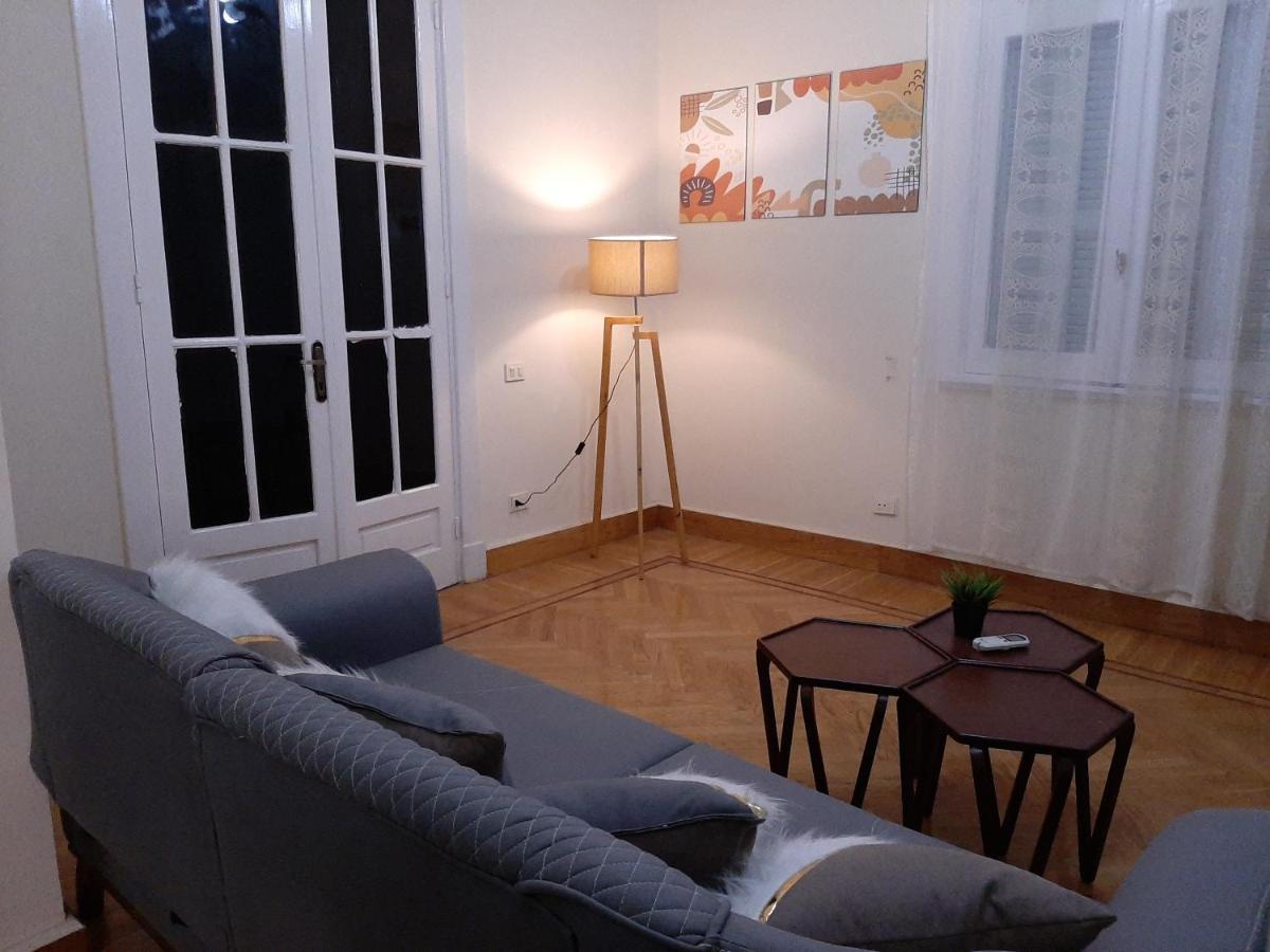 Royal Apartment In Talaat Harb Downtown 开罗 外观 照片